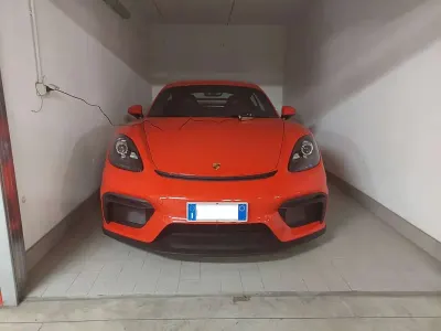 Usata Porsche 718 Cayman GT4 420 CV (308 kW) 2023 Rosso Coupé