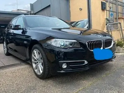 Usata BMW 520 Luxury Line 190 CV (139 kW) 2015 Nero Berlina