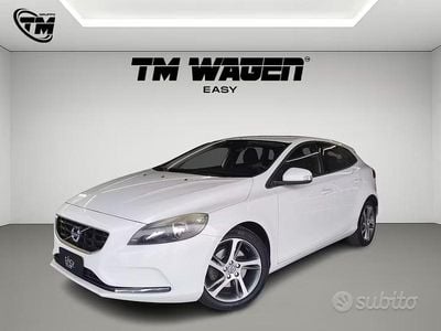 Usata Volvo V40 115 CV (84 kW) 2016 Bianco Berlina