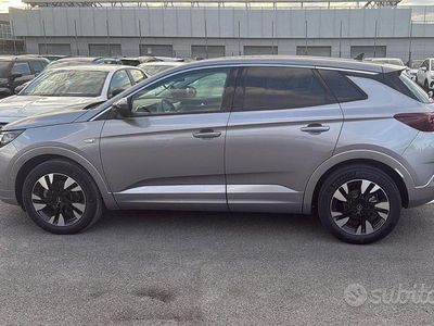 Usata Opel Grandland X Business Elegance 131 CV (96 kW) 2022 Grigio SUV