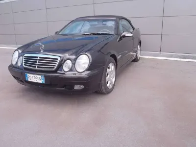 Usata Mercedes CLK200 Avantgarde 192 CV (141 kW) 2001 Nero Cabrio