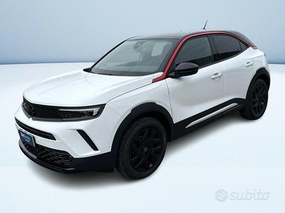 Usata Opel Mokka S 100 CV (73 kW) 2022 Bianco pastello SUV