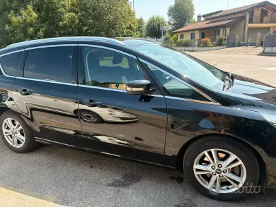 Usata Ford S-MAX S 150 CV (110 kW) 2020 Nero Monovolume