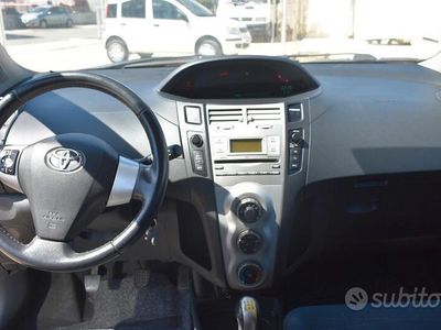 usata Toyota Yaris - 2008