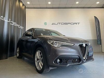 Usata Alfa Romeo Stelvio Executive 210 CV (154 kW) 2019 Grigio SUV