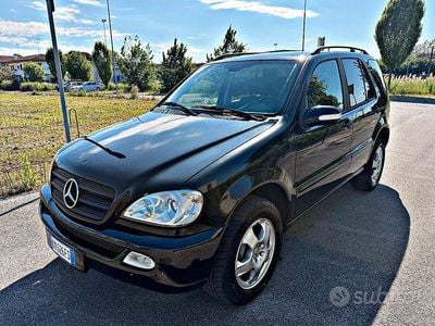 Usata Mercedes ML270 Classic 163 CV (119 kW) 2005 Nero SUV