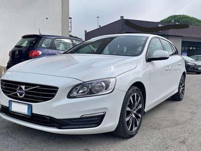 Usata Volvo V60 Summum 120 CV (88 kW) 2017 Bianco Station wagon