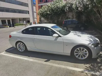Usata BMW 320 Efficient Dynamics 170 CV (125 kW) 2009 Bianco Coupé