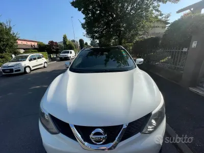 Usata Nissan Qashqai 115 CV (84 kW) 2016 Bianco SUV