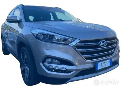 Usata Hyundai Tucson Xpossible 136 CV (100 kW) 2017 Grigio SUV
