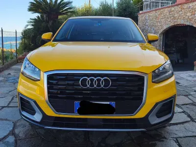 Usata Audi Q2 Design 116 CV (85 kW) 2017 Giallo SUV