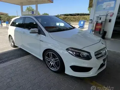 Usata Mercedes B200 136 CV (100 kW) 2018 Bianco Utilitaria