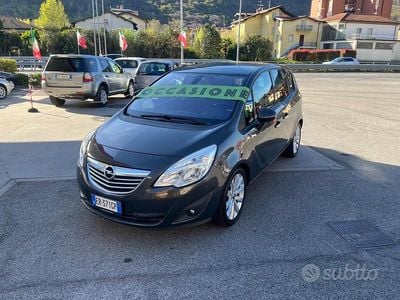 Usata Opel Meriva 120 CV (88 kW) 2013 Grigio Monovolume