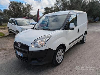 Usata Fiat Doblò Dynamic 119 CV (87 kW) 2013 Bianco Monovolume