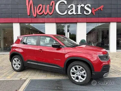 Usata Jeep Avenger Altitude 101 CV (74 kW) 2024 Rosso SUV
