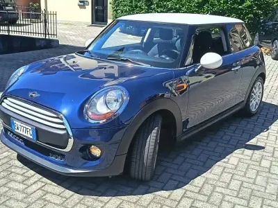 Usata Mini Cooper S 136 CV (100 kW) 2014 Bluazzurro Utilitaria