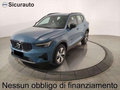 Usata Volvo XC40 Plus 163 CV (119 kW) 2024 Fjord blue metallizzato SUV