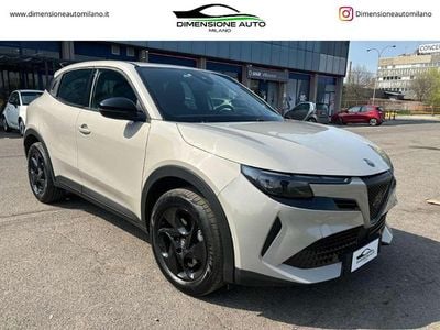 Usata Alfa Romeo Junior 136 CV (100 kW) 2024 Grigio SUV