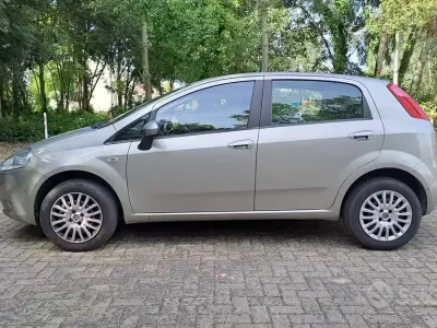 Usata Fiat Grande Punto 2009 Grigio Utilitaria