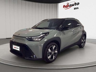 Nuova Toyota Aygo X 116 CV (85 kW) 2026 Tarragon & black SUV