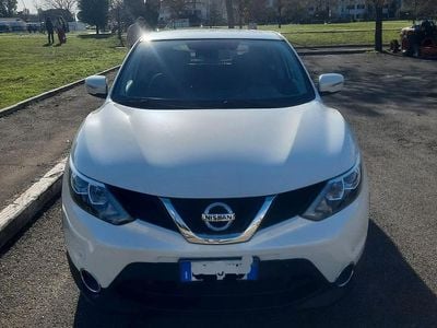 Gebraucht Nissan Qashqai Acenta 131 PS (96 kW) 2014 Weiß SUV
