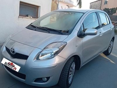 Occasion Toyota Yaris Sol 100 ch (73 kW) 2010 Gris Berline