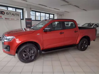 Nuova Isuzu D-Max 163 CV (119 kW) 2026 Namibu orange Pick-up