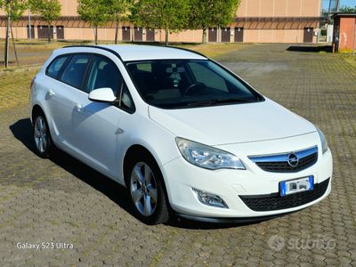 usata Opel Astra gpl tech 2013 garanzia 12 mesi