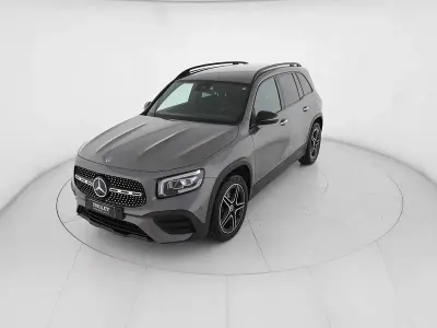 Usata Mercedes GLB200 Premium 150 CV (110 kW) 2021 Grigio SUV