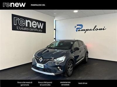 Usata Renault Captur Techno 101 CV (74 kW) 2023 Blu scuro SUV