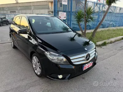 Usata Mercedes B180 Executive 109 CV (80 kW) 2014 Nero Monovolume