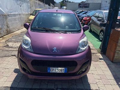 Usata Peugeot 107 Active 68 CV (50 kW) 2012 Viola Utilitaria