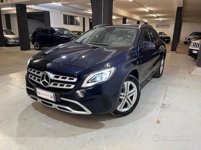 Gebraucht Mercedes GLA200 136 PS (100 kW) 2018 Blau SUV