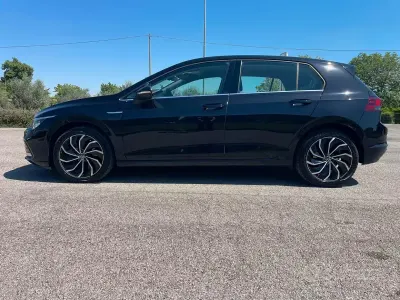Usata VW Golf VIII Style 116 CV (85 kW) 2023 Nero Berlina