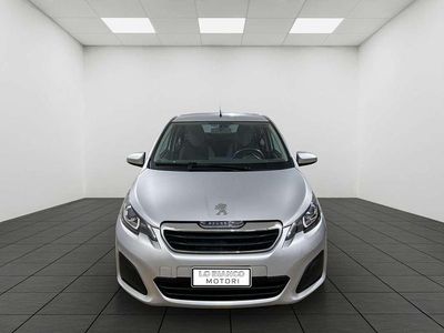 Usata Peugeot 108 Active 72 CV (52 kW) 2021 Grigio gallium Utilitaria