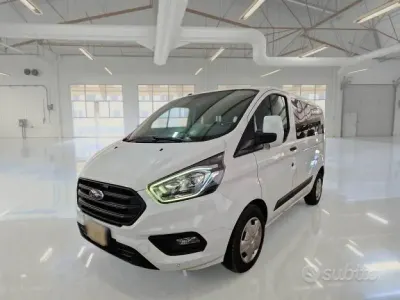 Usata Ford Transit Custom Trend 131 CV (96 kW) 2020 Bianco Station wagon
