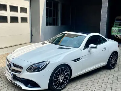 Usata Mercedes SLC200 Premium 184 CV (135 kW) 2016 Argento Cabrio