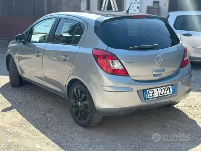 Usata Opel Corsa 80 CV (58 kW) 2010 Grigio Utilitaria