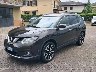 Używany Nissan X-Trail Tekna 131 KM (96 kW) 2015 Zielony SUV