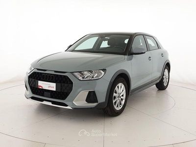 Grigio freccia perla nero mito metallizzato Usata 2023 Audi A1 Admired Berlina | 25.500 € (Buon prezzo)