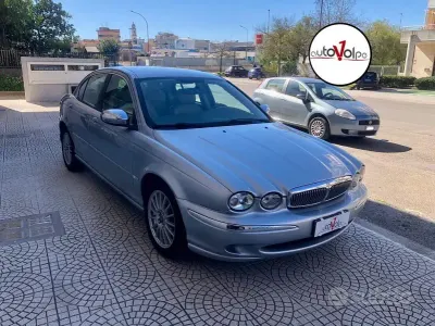 Usata Jaguar X-type Executive 145 CV (106 kW) 2007 Grigio Berlina