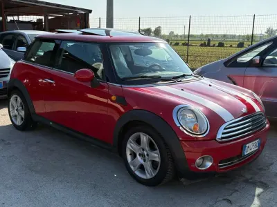 Usata Mini ONE 95 CV (69 kW) 2008 Rosso Utilitaria