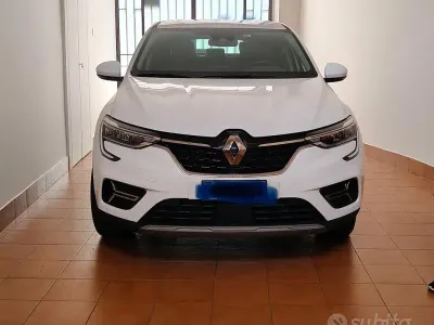 Usata Renault Arkana 94 CV (69 kW) 2023 Bianco SUV