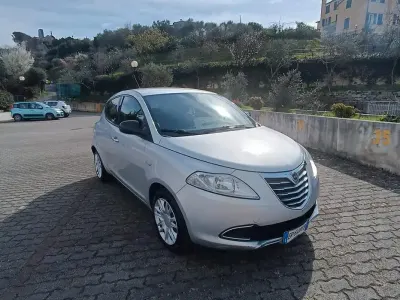 Usata Lancia Ypsilon