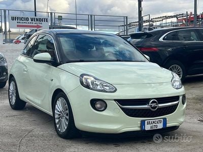 Usata Opel Adam Glam 70 CV (51 kW) 2014 Verde Utilitaria