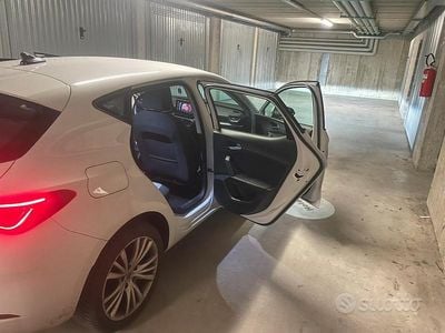 Usata Seat Leon Style 116 CV (85 kW) 2021 Bianco Berlina
