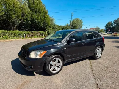 Usata Dodge Caliber SXT 140 CV (102 kW) 2010 Nero Utilitaria