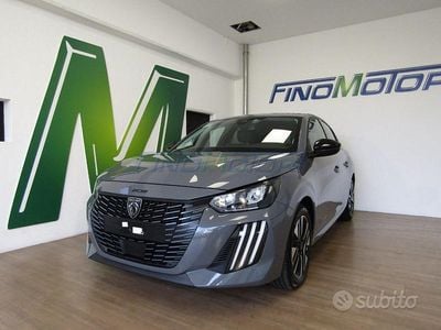 Usata Peugeot 208 Allure 101 CV (74 kW) 2025 Grigio Utilitaria