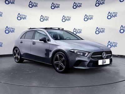 Usado Mercedes A180 Advanced 116 CV (85 kW) 2019 Gris Utilitario
