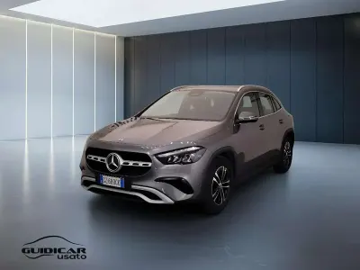 Usata Mercedes GLA180 Advanced 116 CV (85 kW) 2025 Grigio SUV